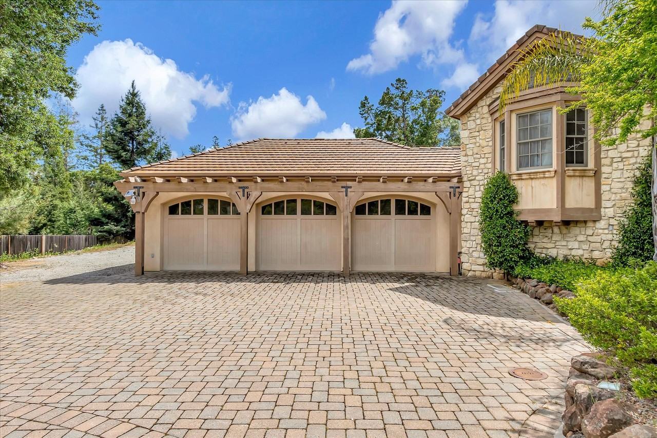 15219 Sobey Rd #1 - Photo 5 of 50