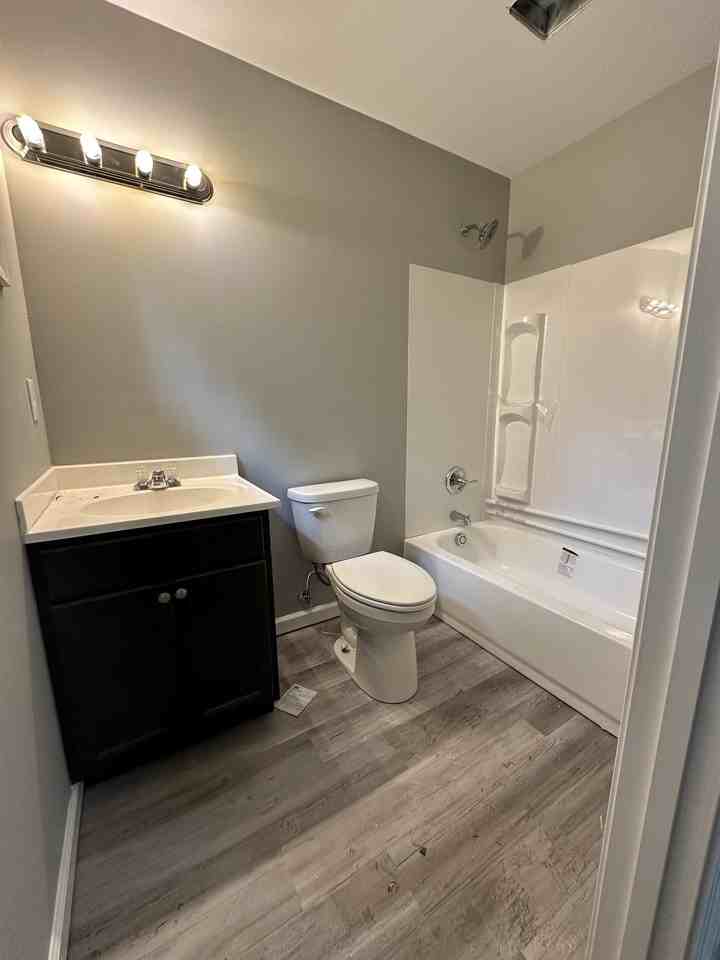 1405 Heather Pl #1 - Photo 7 of 19
