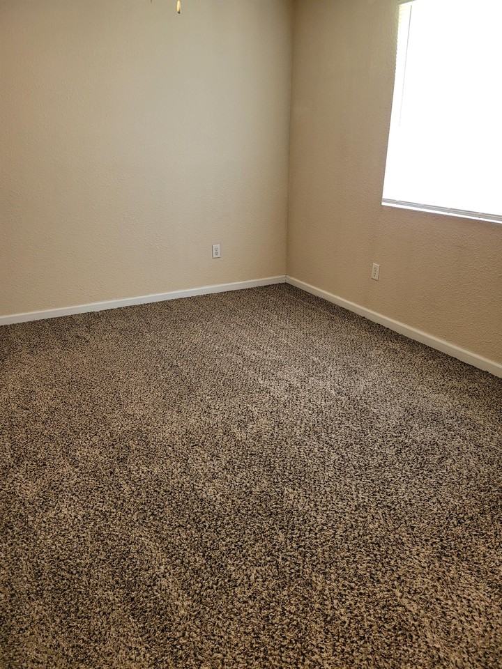 1009 Briarwood Rd Apt 1 #1 - Photo 2 of 18