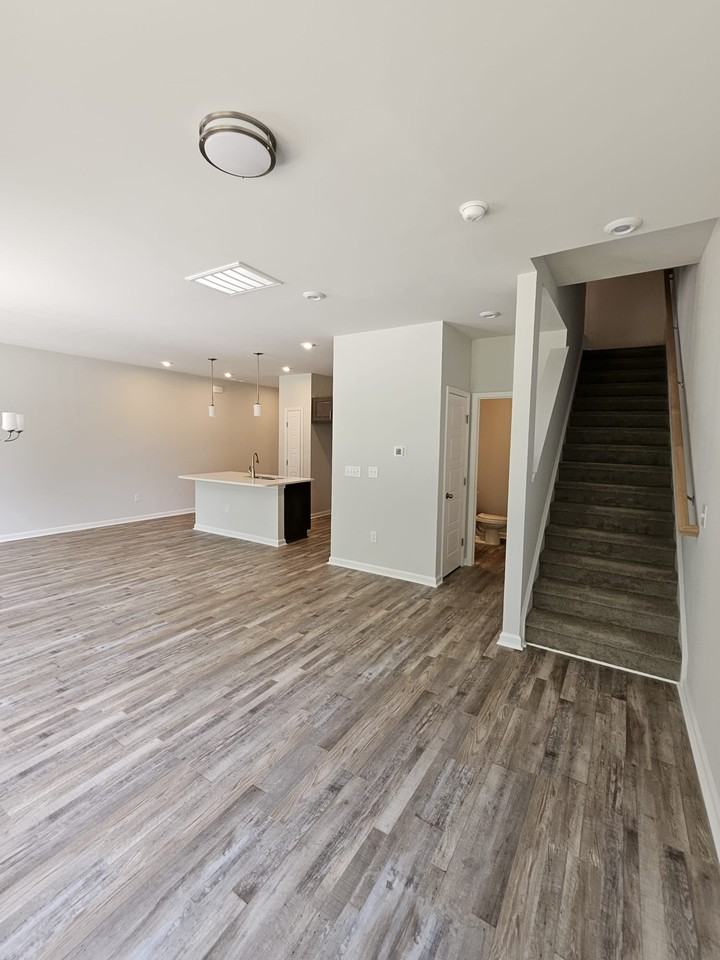 270 Shingle Oak Rd #1 - Photo 6 of 19