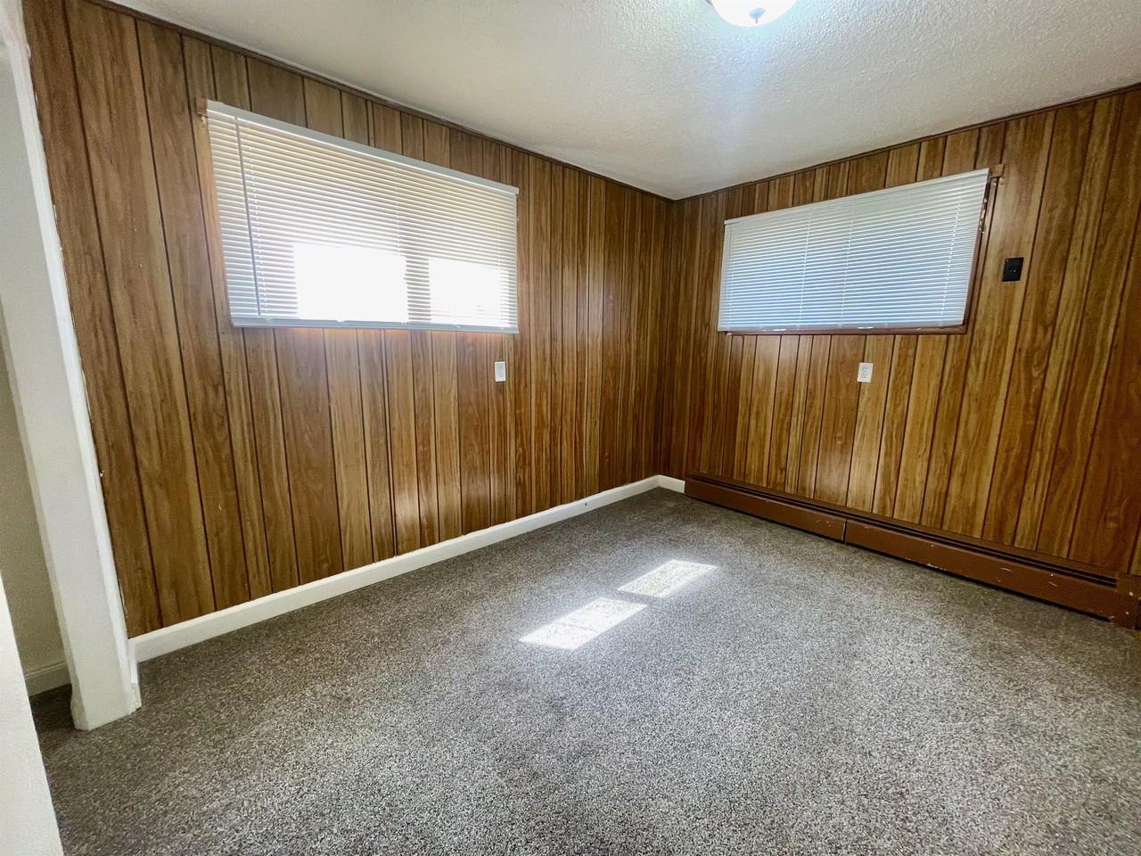 1106 18th St S #2 - Photo 2 of 6