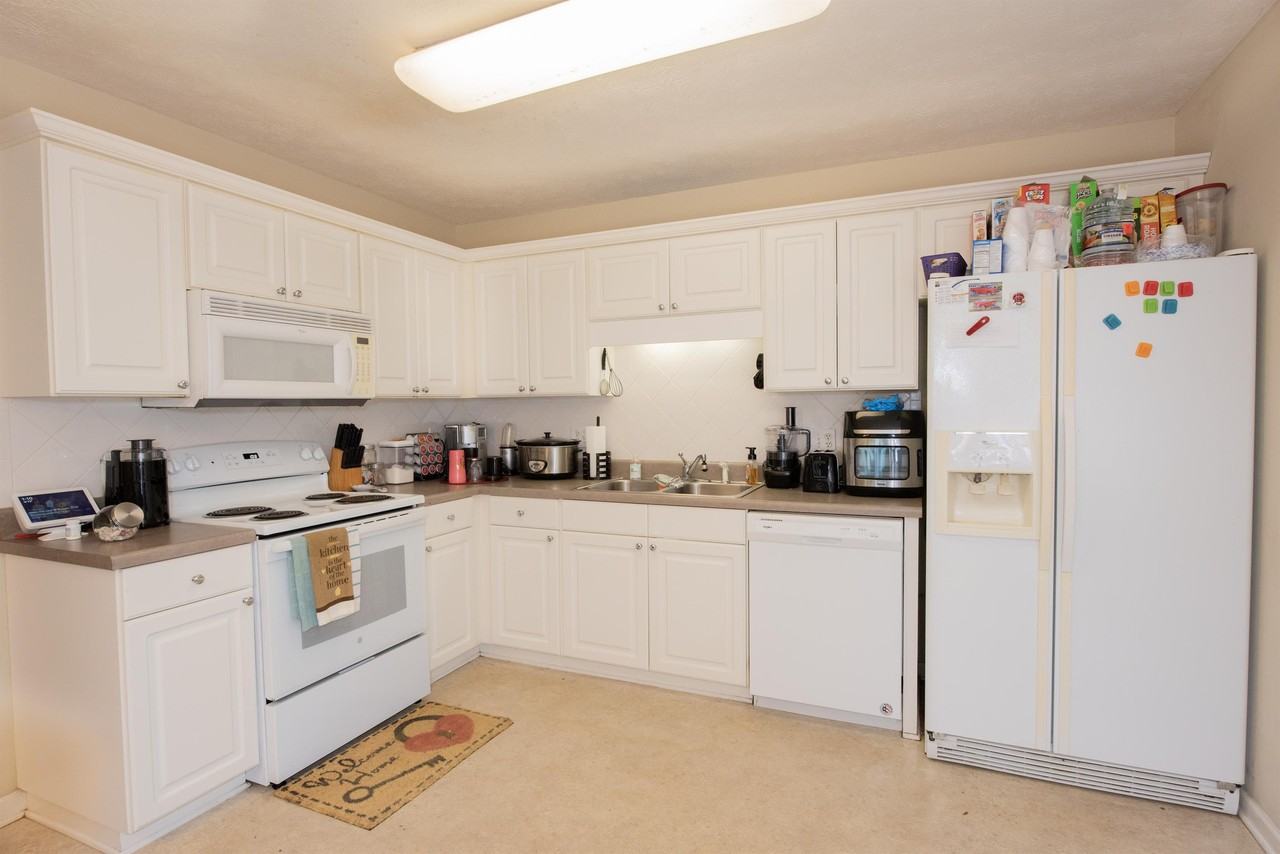 981 Pleasant Ave #NA - Photo 6 of 18