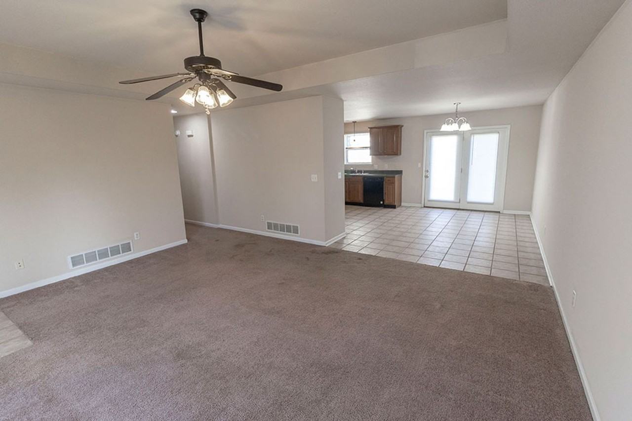 1900 Field St - Photo 4 of 31