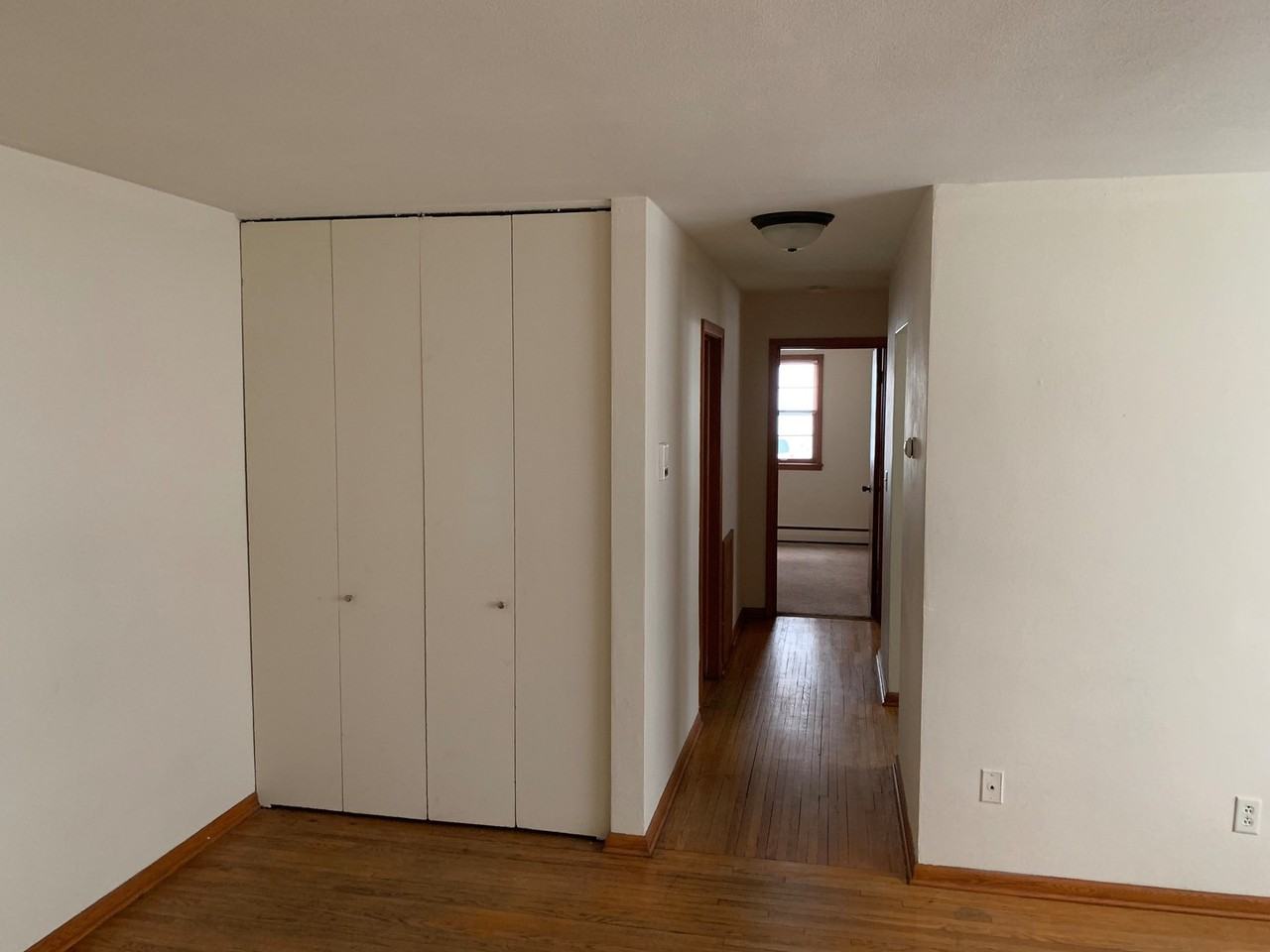 417 Grand - Photo 7 of 23