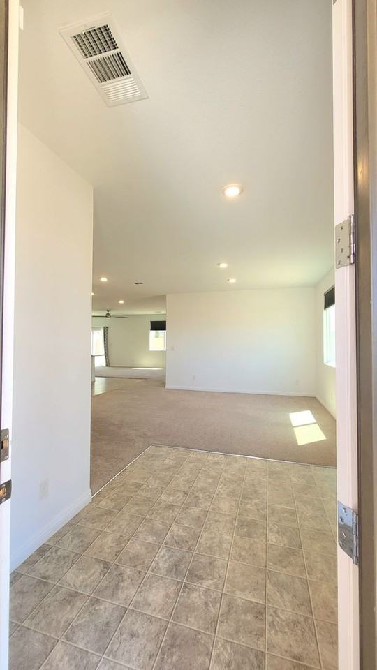 3807 E Summit Ave - Photo 6 of 50