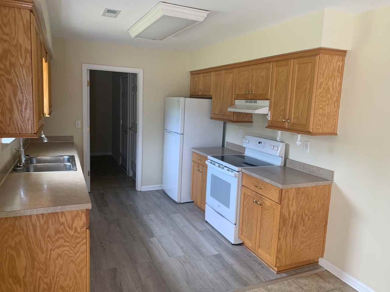 116 Taylors Ct - Photo 2 of 32