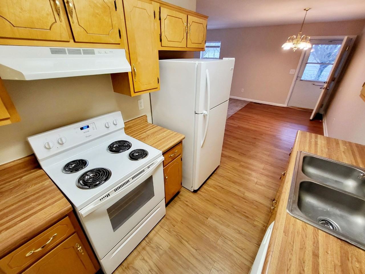 Lakeview Apartments (HA) - Photo 3 of 9