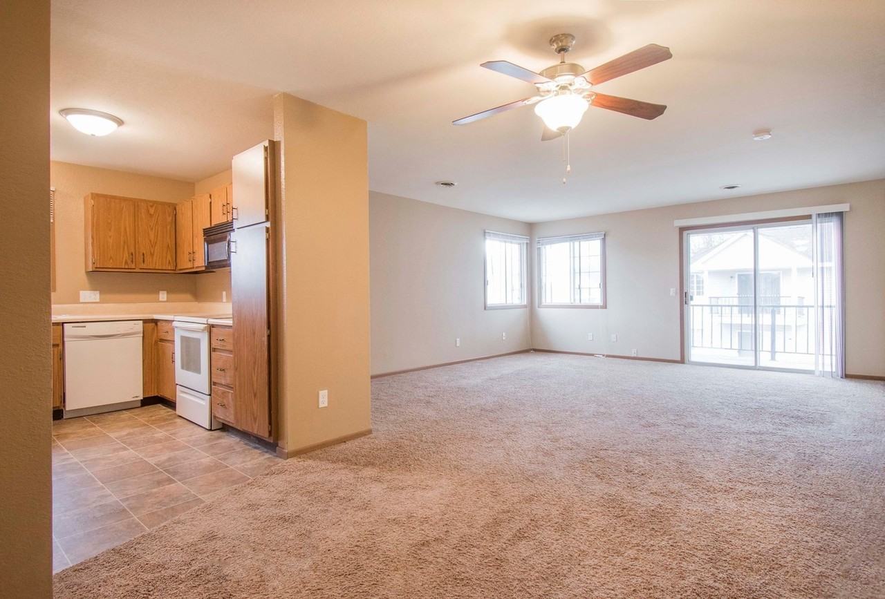 Lancaster Park Townhomes - Photo 3 of 18