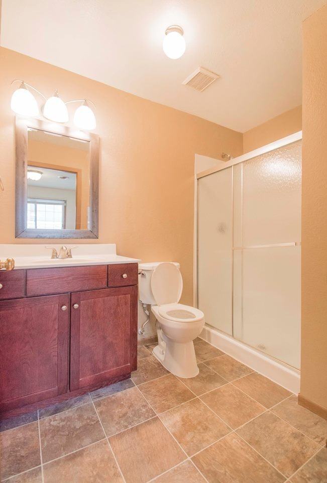 Lancaster Park Townhomes - Photo 7 of 18