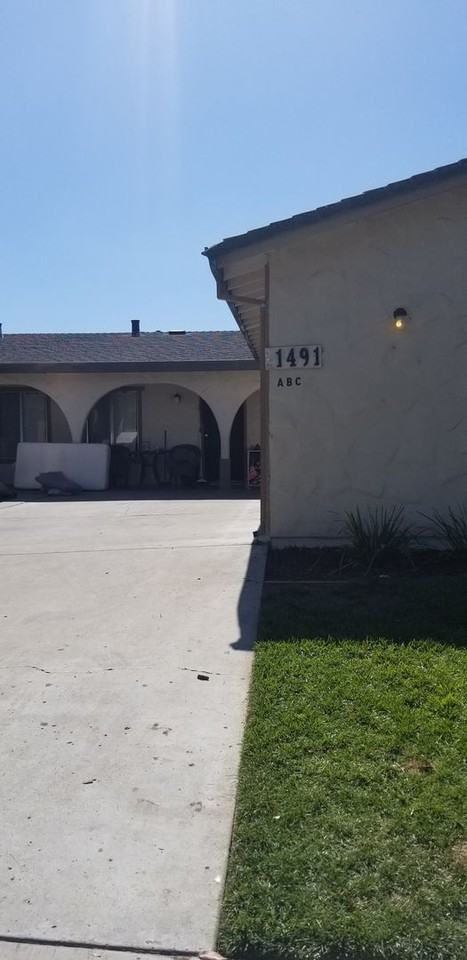 1491 Diablo Dr - Photo 2 of 11