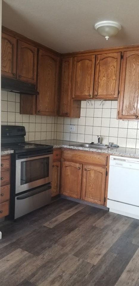 1491 Diablo Dr - Photo 3 of 11