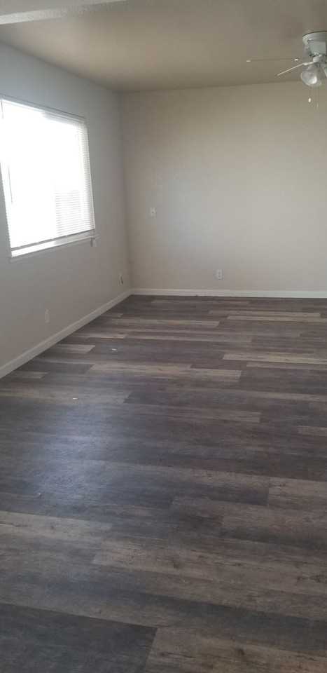 1491 Diablo Dr - Photo 5 of 11