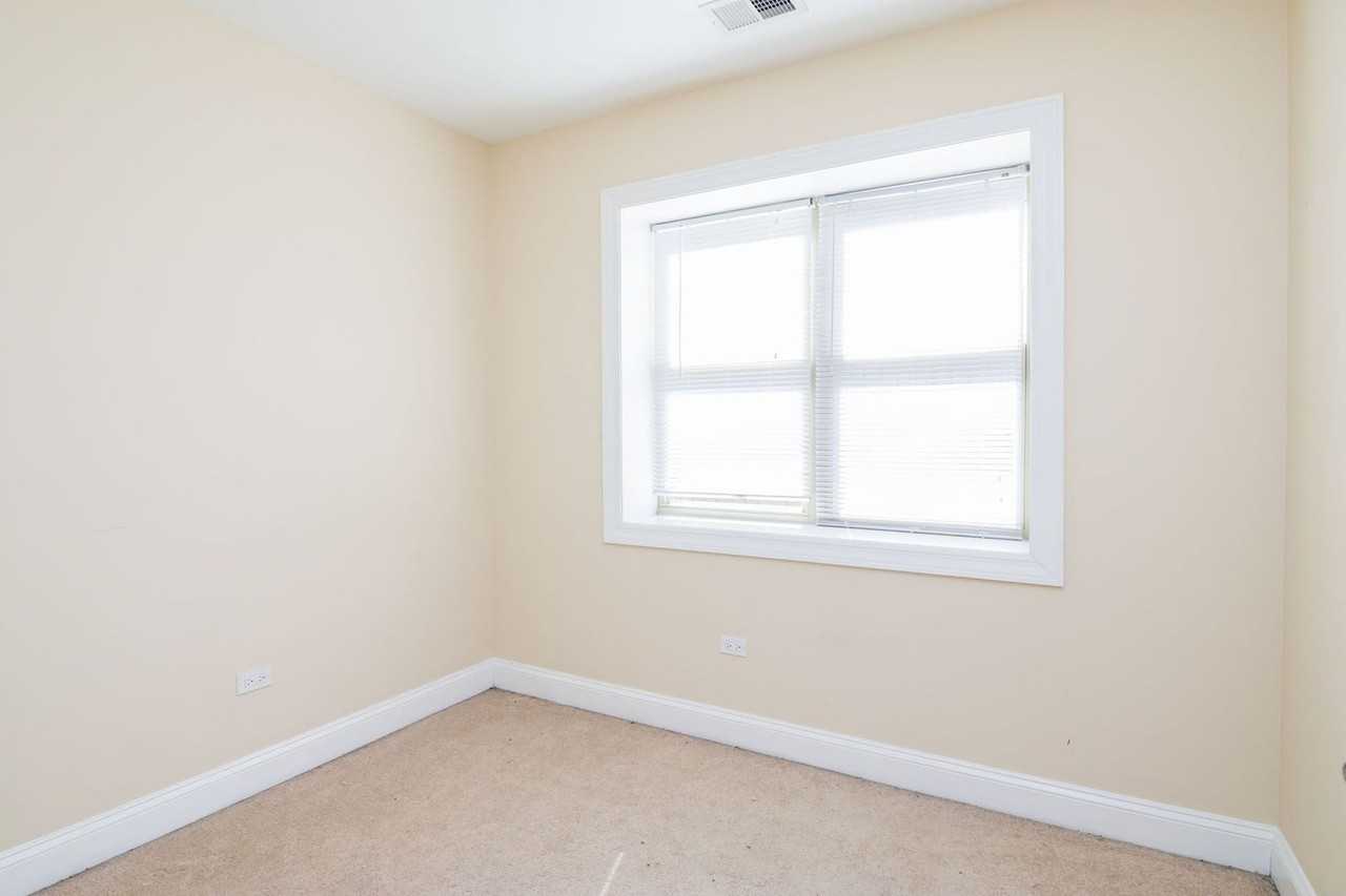 Cortland - Photo 7 of 9