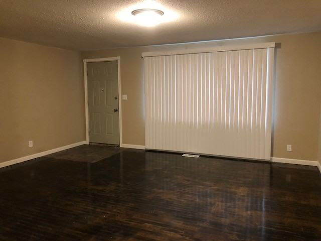 722 S Grand Dr - Photo 2 of 18