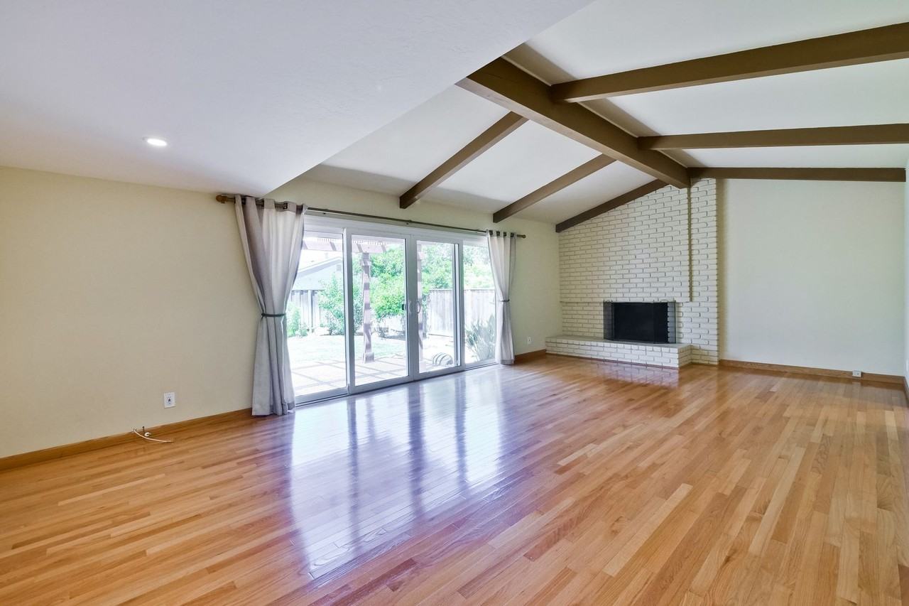 1084 Bluebird Ave - Photo 5 of 36