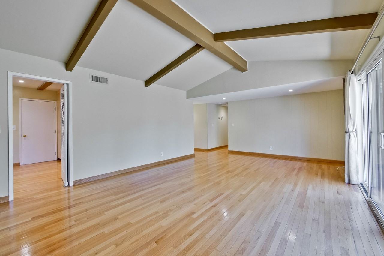 1084 Bluebird Ave - Photo 6 of 36
