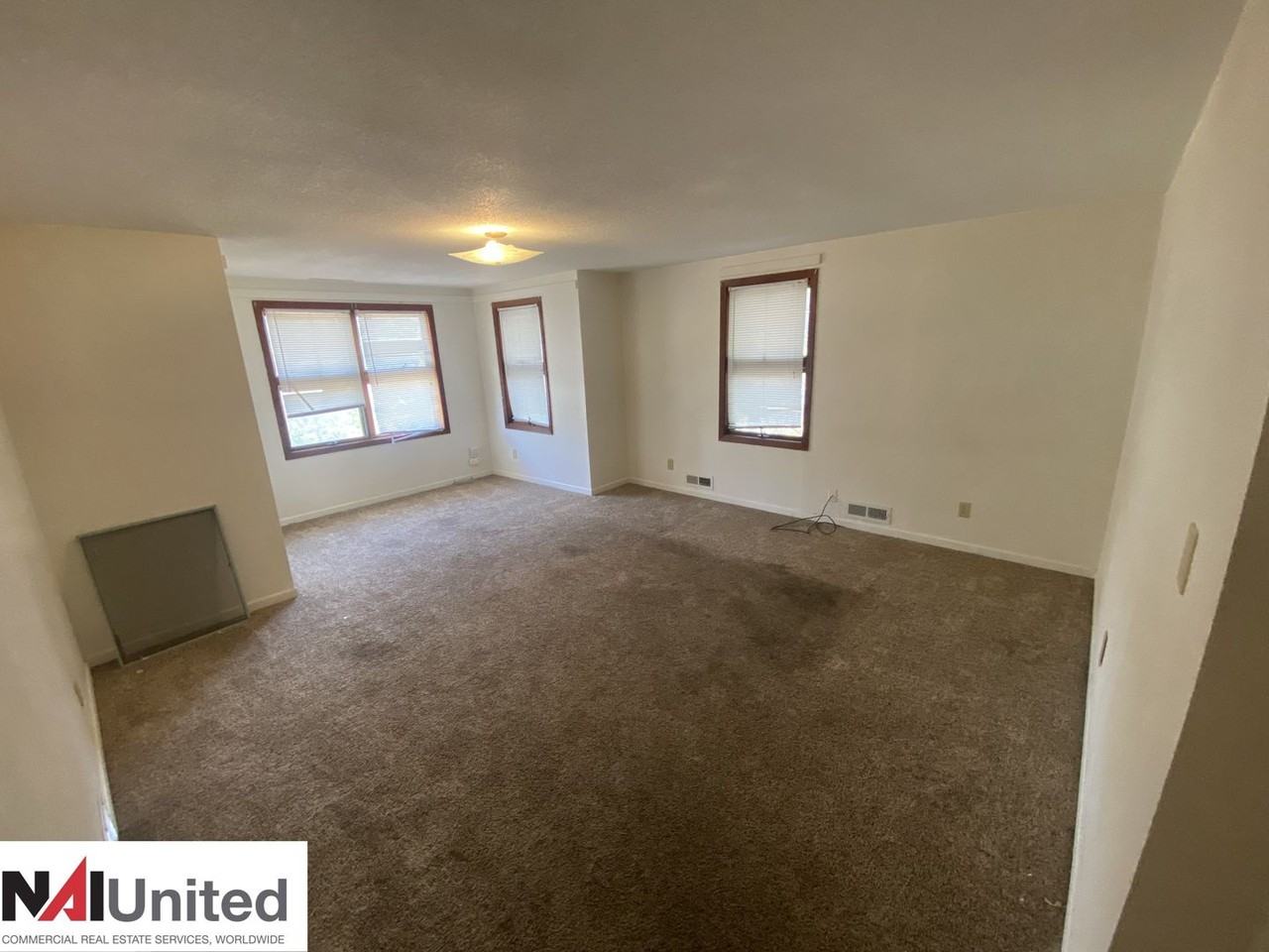 Funk - 2203 S St Aubin St - Photo 3 of 8