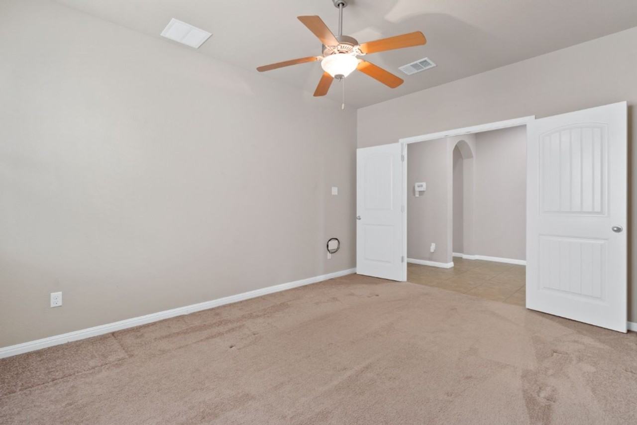 1571 Kirby - Photo 7 of 31