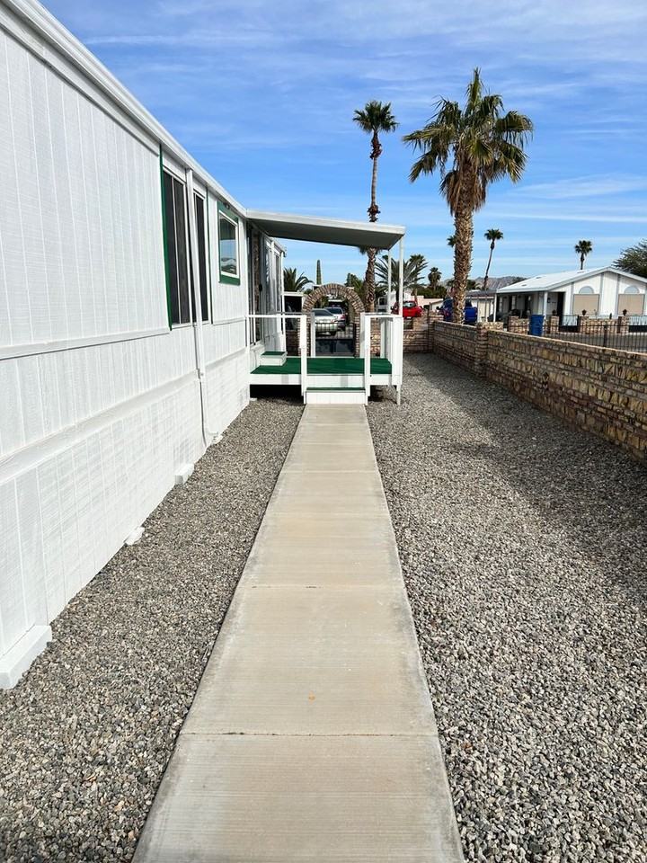 13281 E 50th Dr - Photo 7 of 27