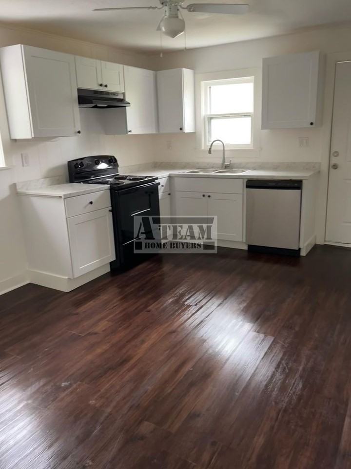 1222 W Washington St - Photo 3 of 12