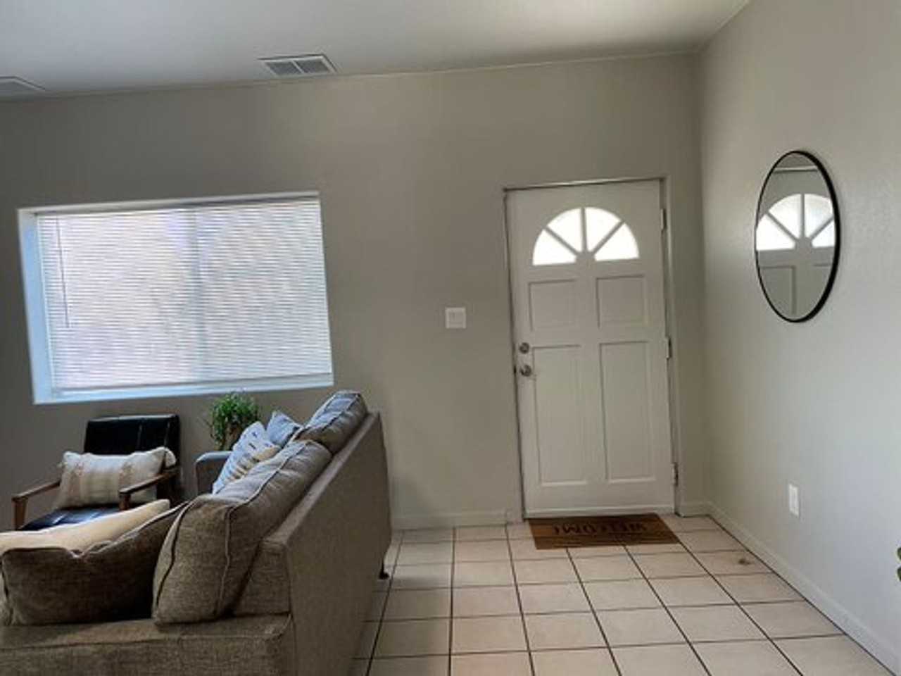 Irving563 - Photo 3 of 30