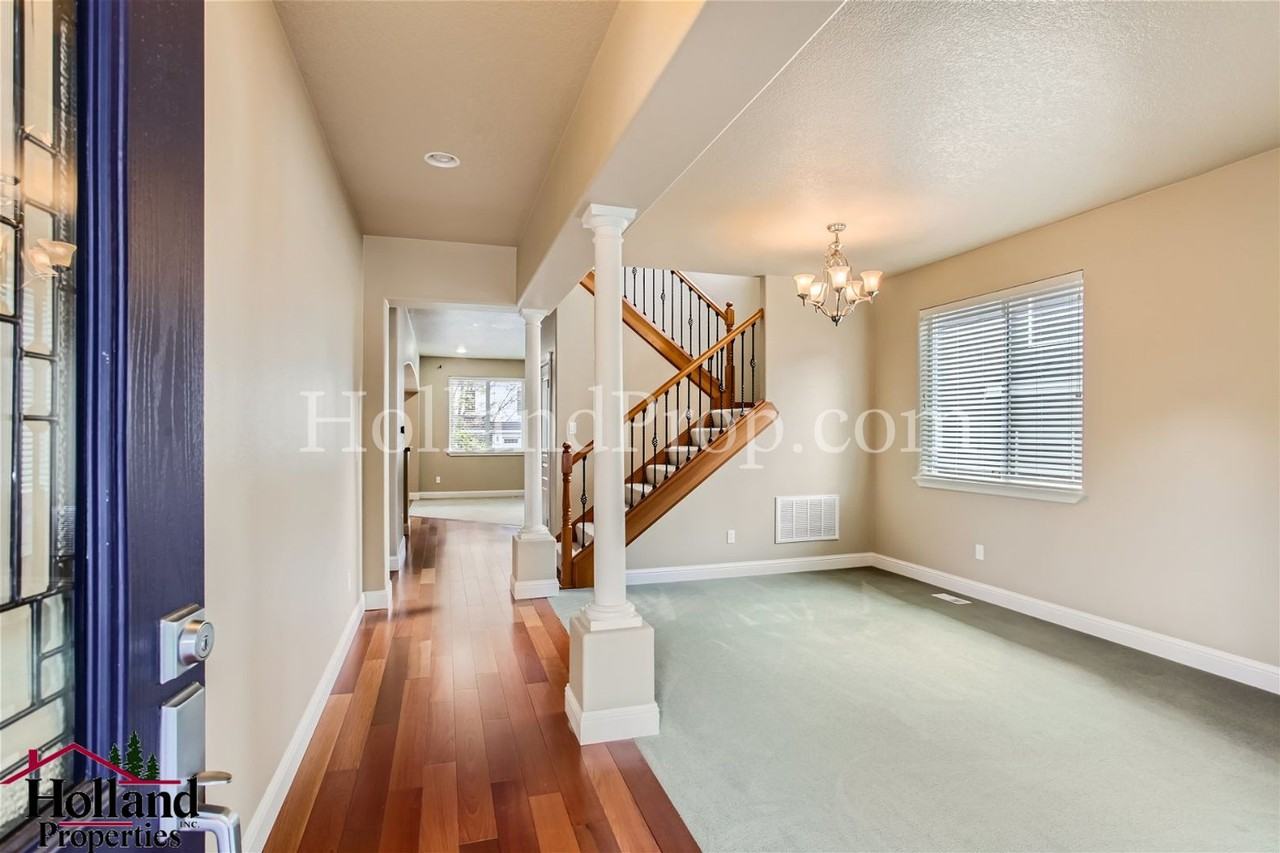 342 Nw Malia Ln - Photo 4 of 29