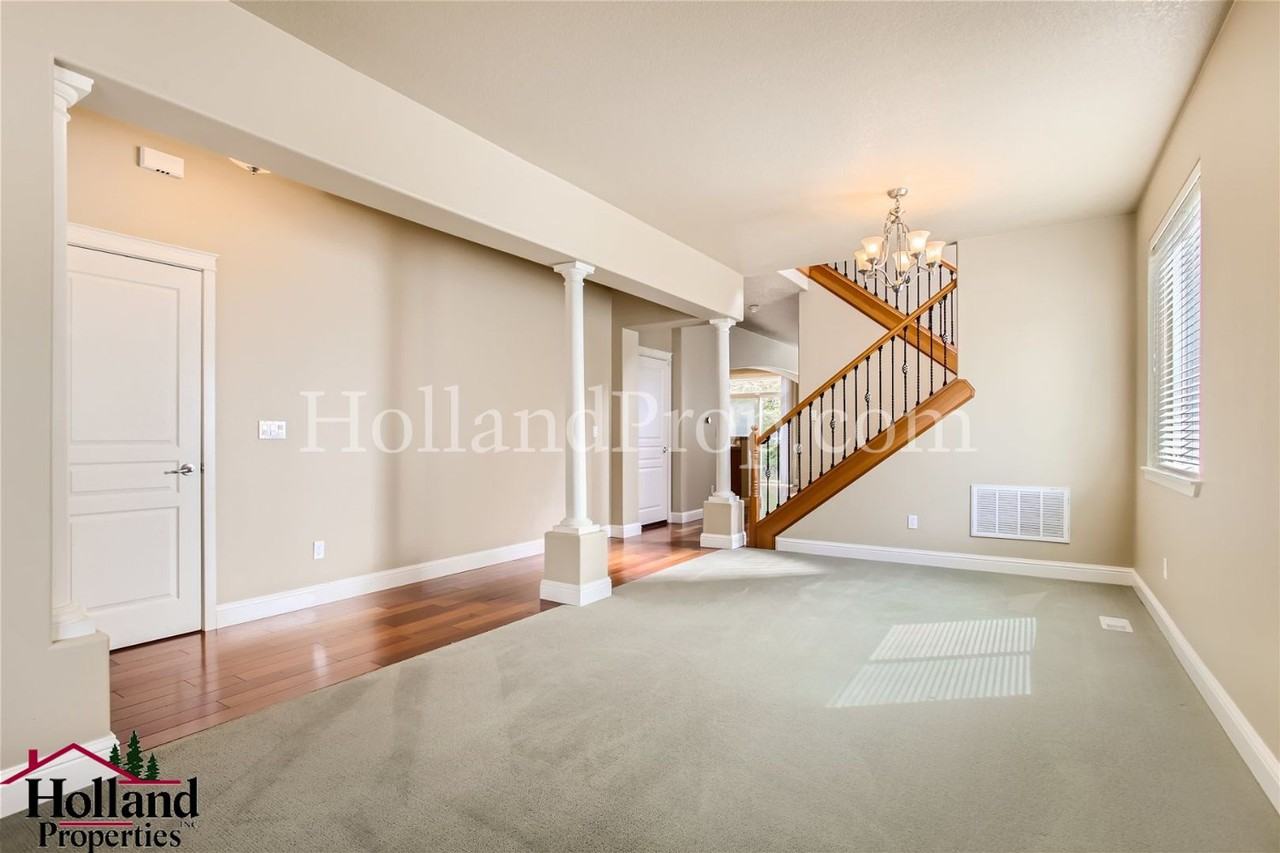 342 Nw Malia Ln - Photo 6 of 29