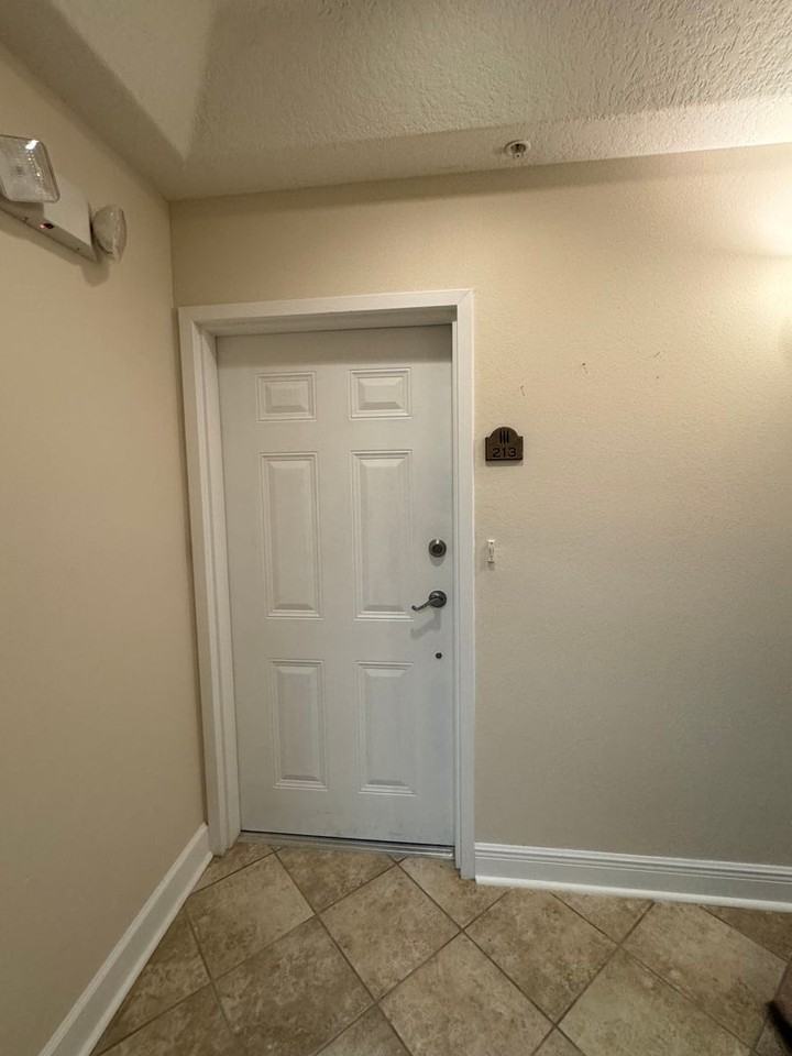 7516 Toscana Blvd #213 - Photo 4 of 39