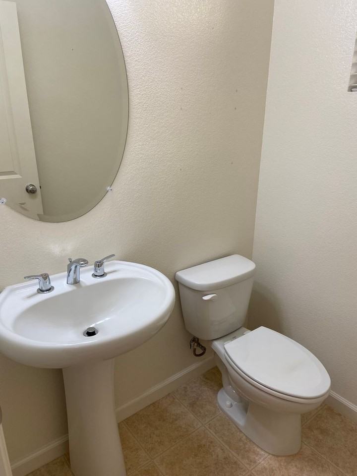 280 Barnhill Dr - Photo 7 of 19