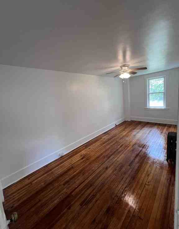 3106 Glendale Ave - Photo 3 of 6