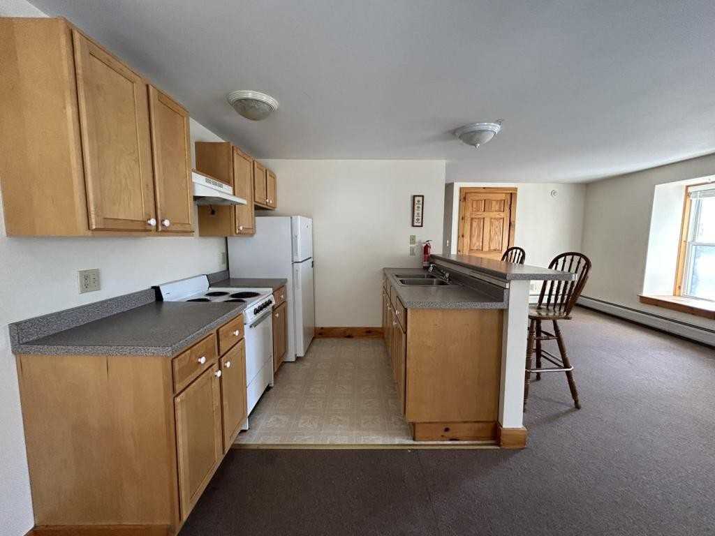 131 Elm St - Photo 2 of 6