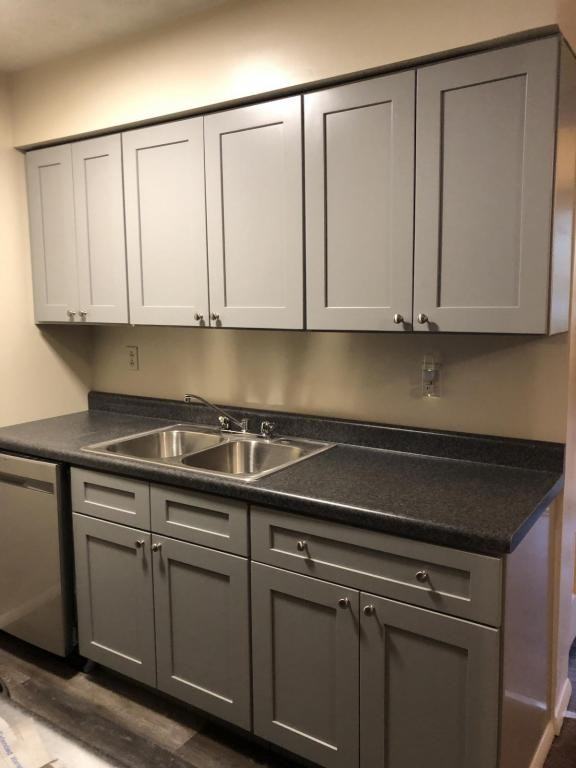 354 E Market St - Photo 3 of 11