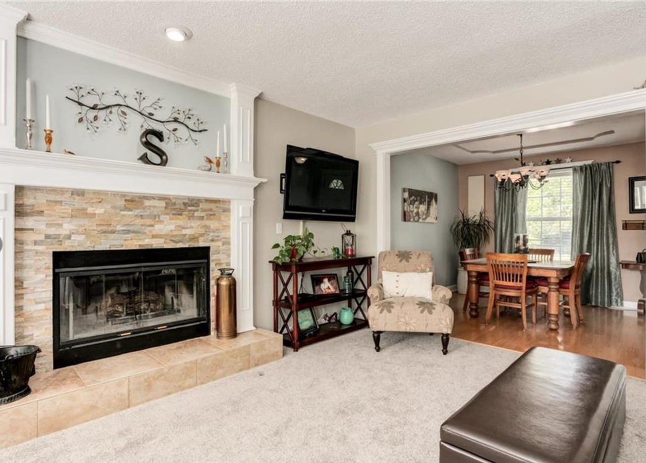 612 Pebble Beach Dr - Photo 3 of 7