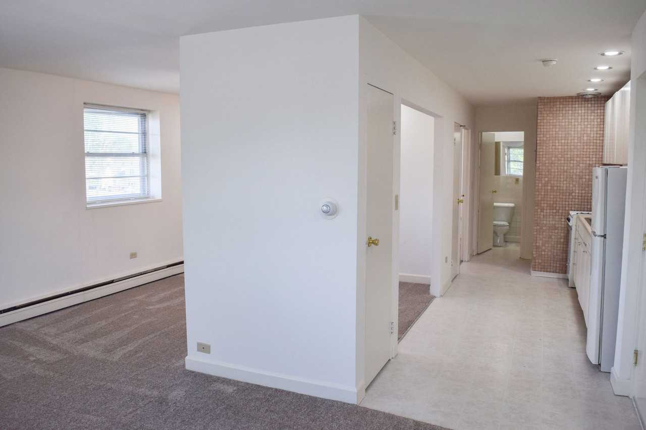 Clark Street Apartments by Royse + Brinkmeyer - Photo 3 of 48