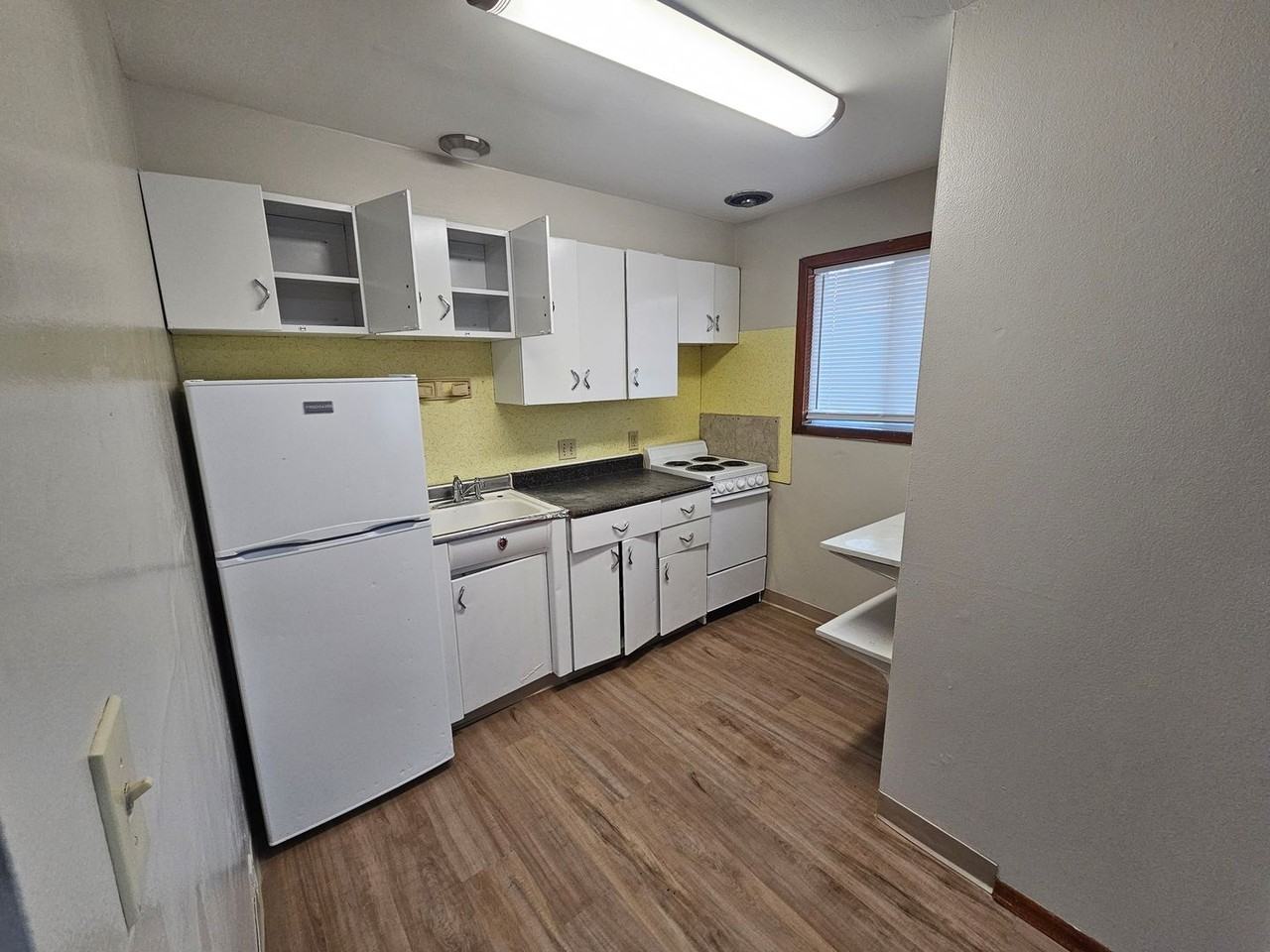 839 Cedar St #3 - Photo 6 of 16