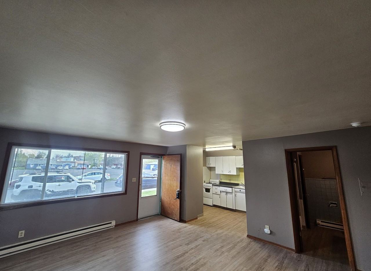 839 Cedar St #4 - Photo 3 of 15