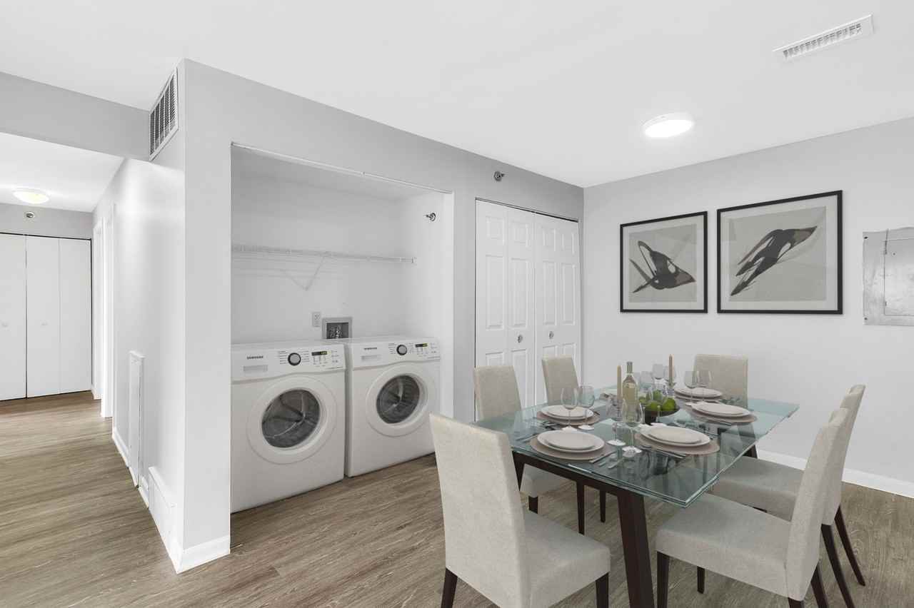 Hamlin Apartments - Photo 7 of 43