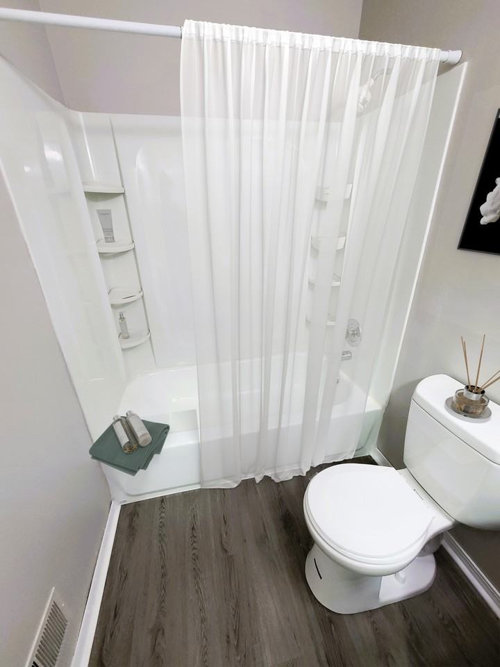 Golf Marina Apartments - Photo 7 of 39