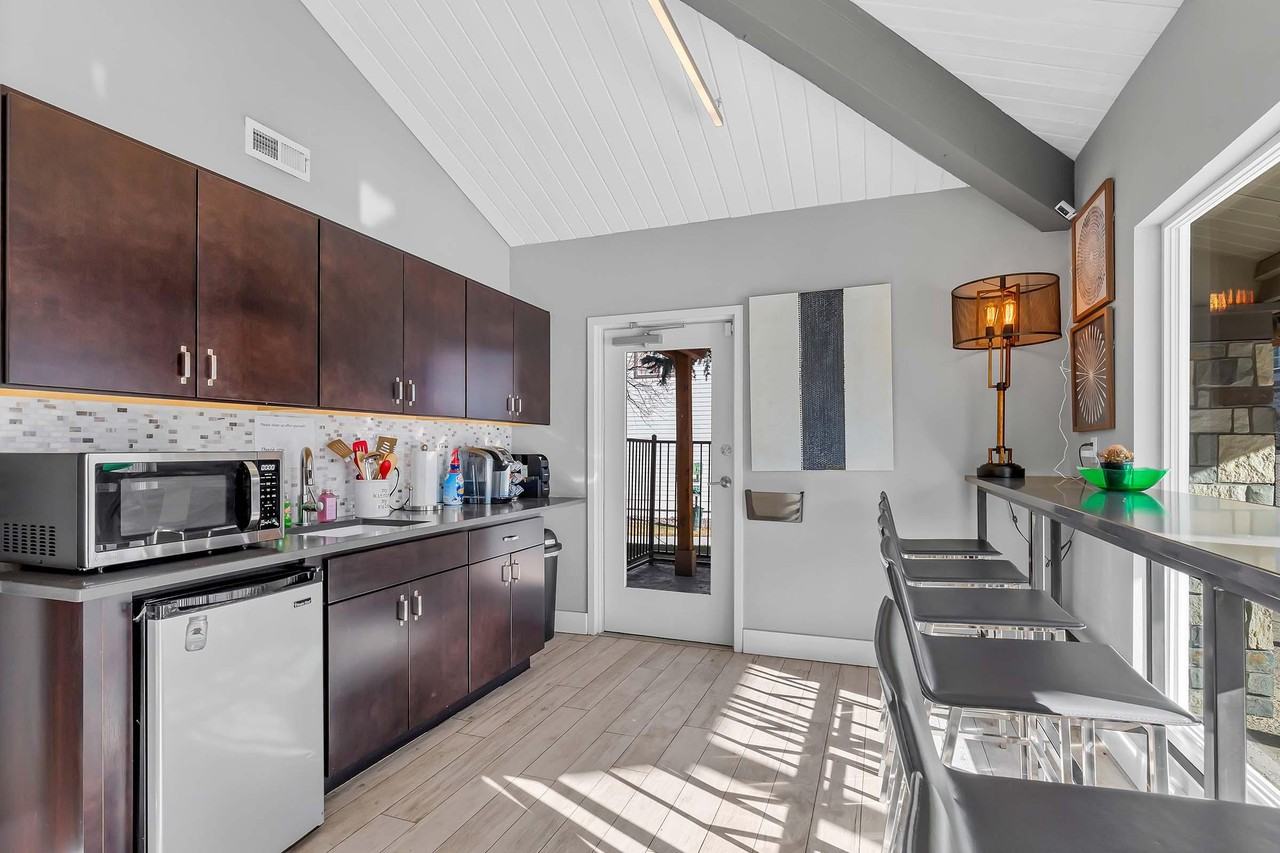 Briar Grove Townhomes - Photo 6 of 50