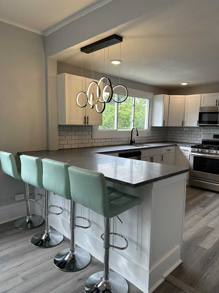 311 Oak St - Photo 5 of 23