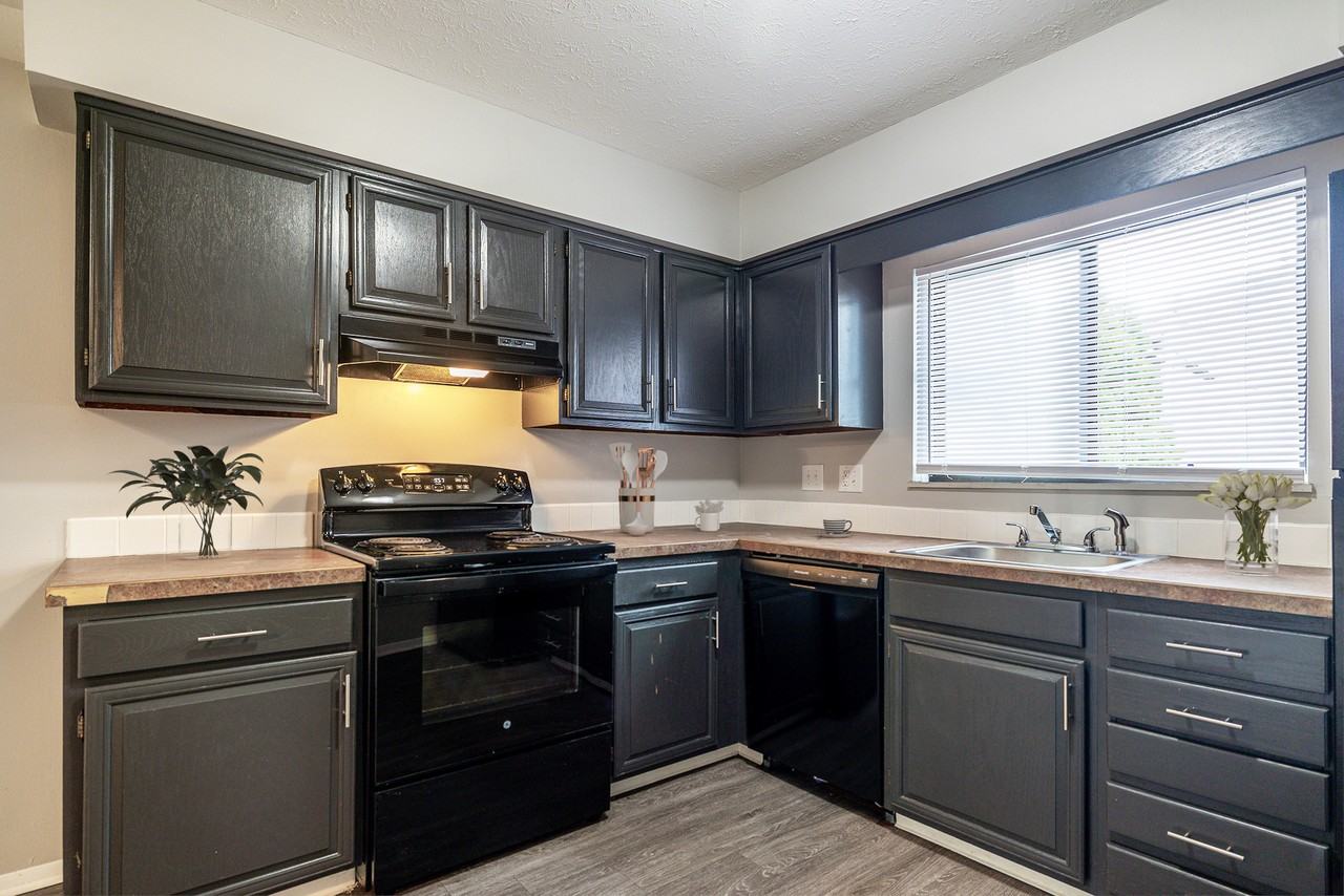 Dominion - Photo 3 of 21