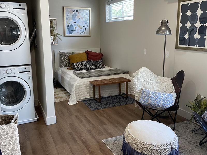 9th Station - Photo 7 of 38