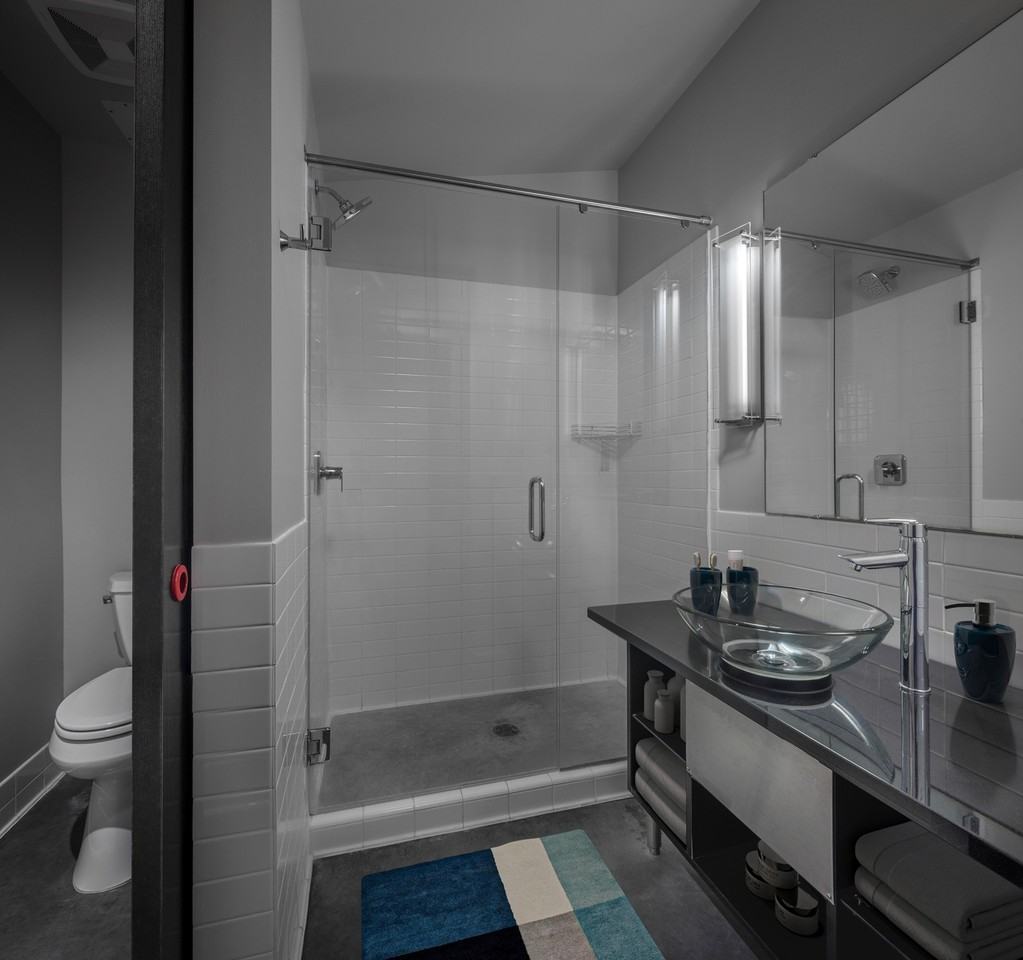 Stadium Lofts - Photo 4 of 14