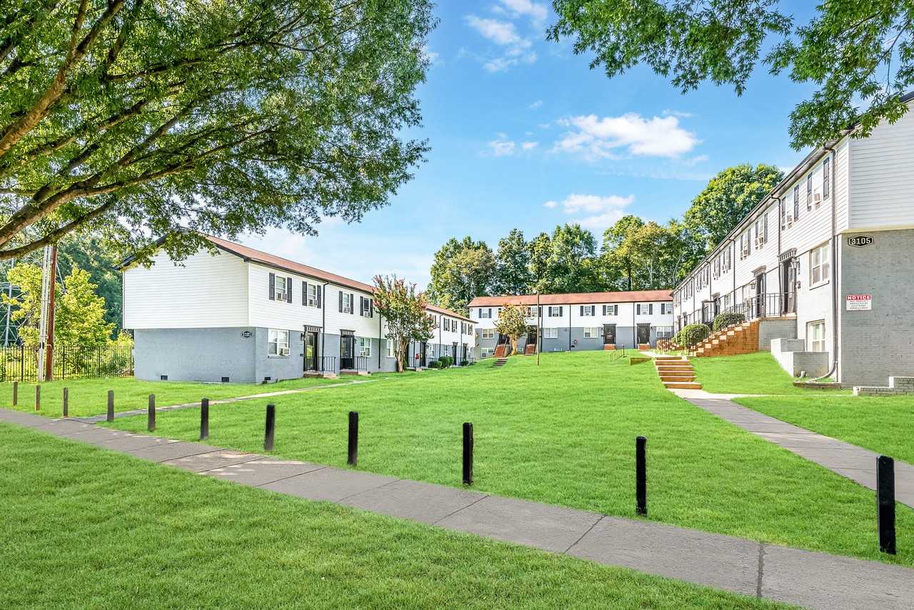 Birch Townhomes - Photo 6 of 40