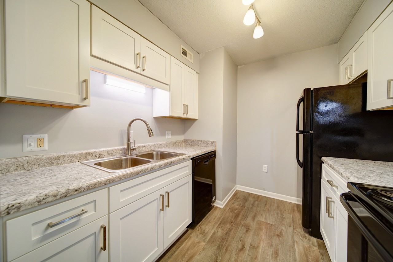 Creekside Apartments - Photo 2 of 19