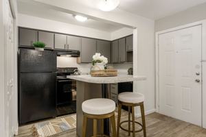 featured image of 1111 Oak Tree Ave