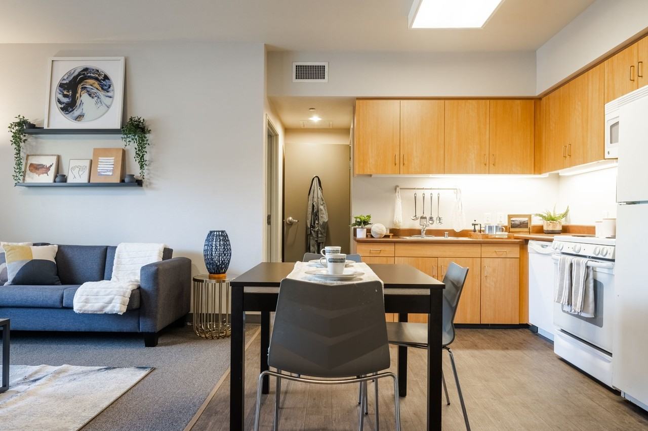 Claremont Collegiate Apartments - Photo 6 of 43