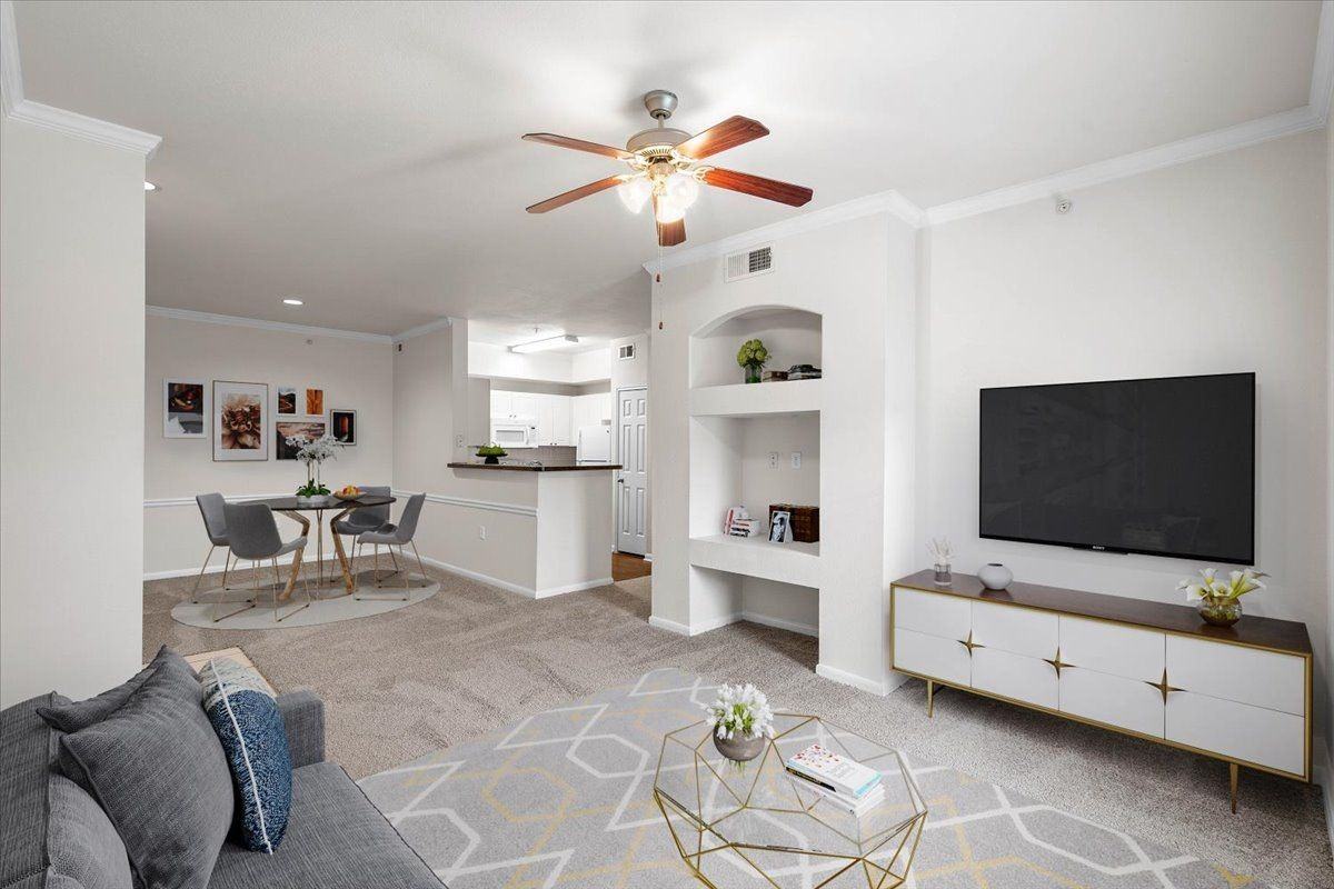 Wade Crossing Apartment Homes - Photo 4 of 43