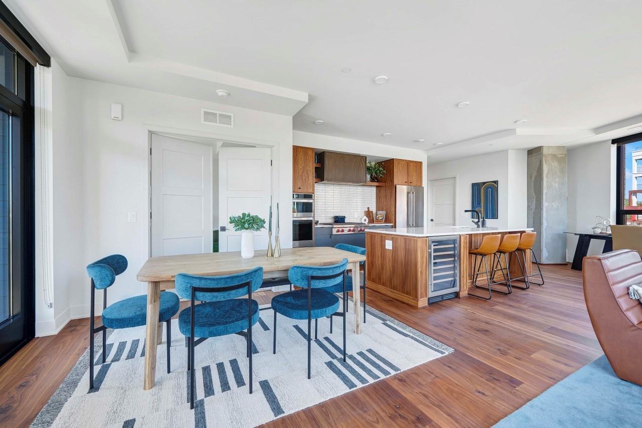 Waterbury House - Photo 6 of 50