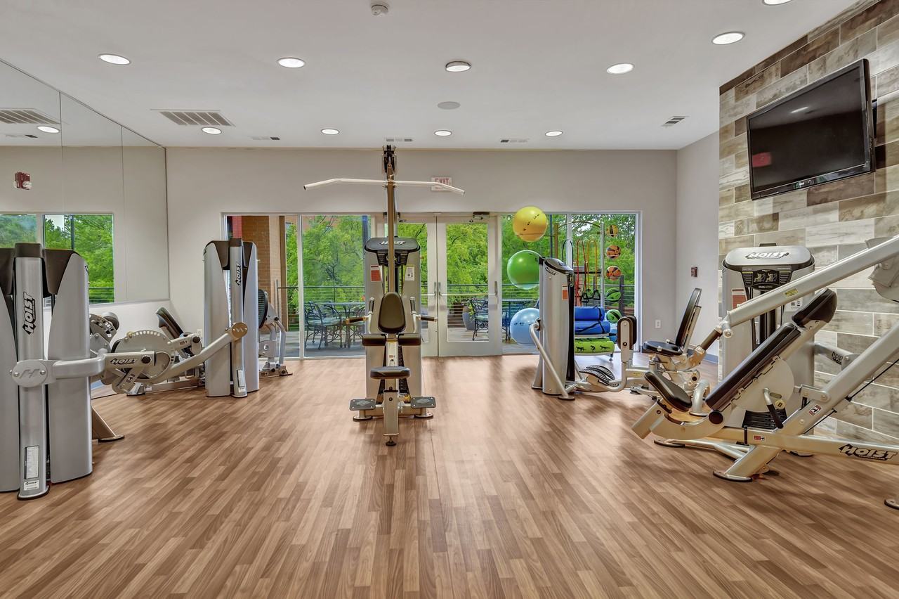 Reserve at White Rock - Photo 6 of 32